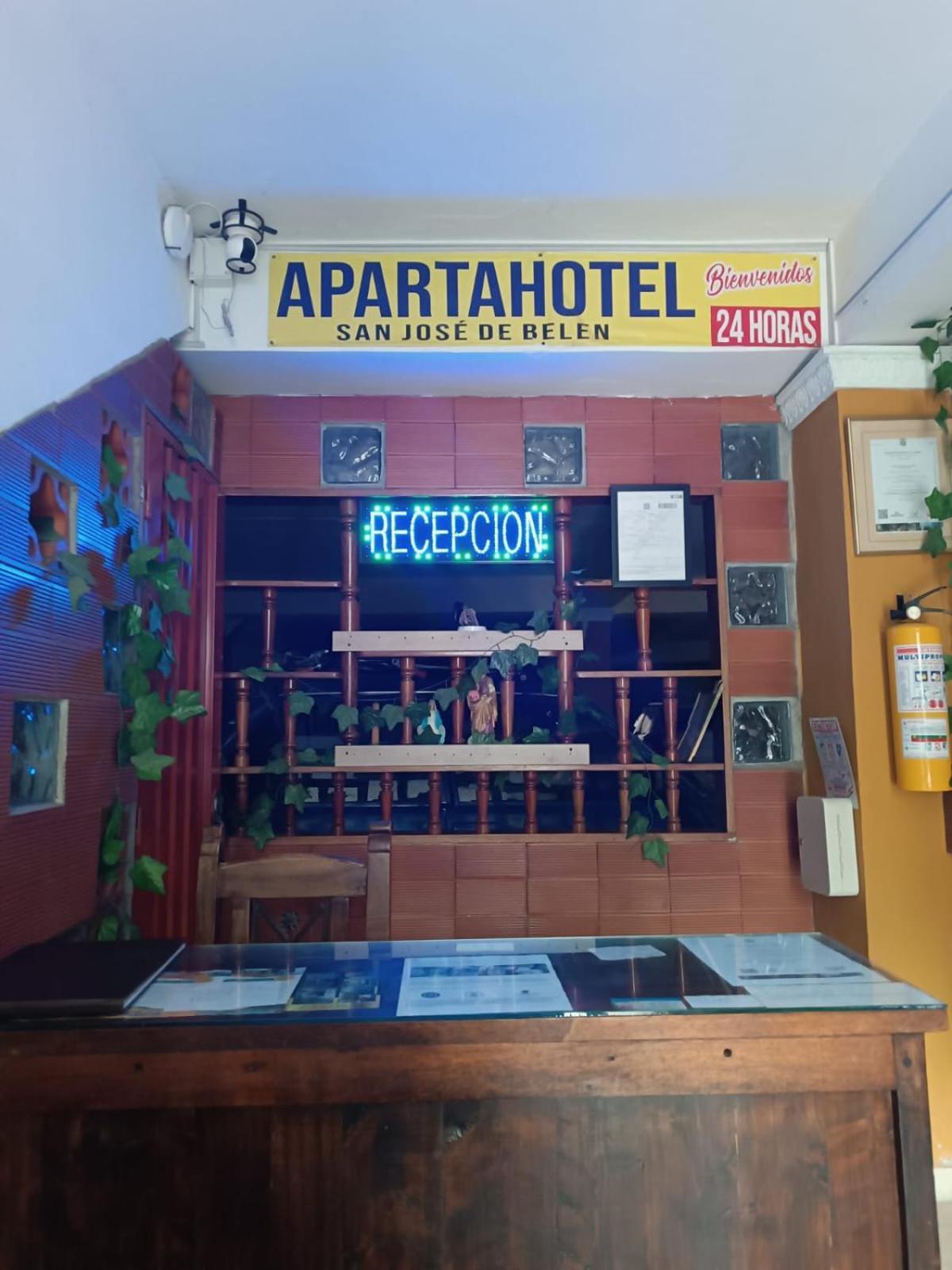 Apartahotel San Jose De Belen 麦德林 外观 照片